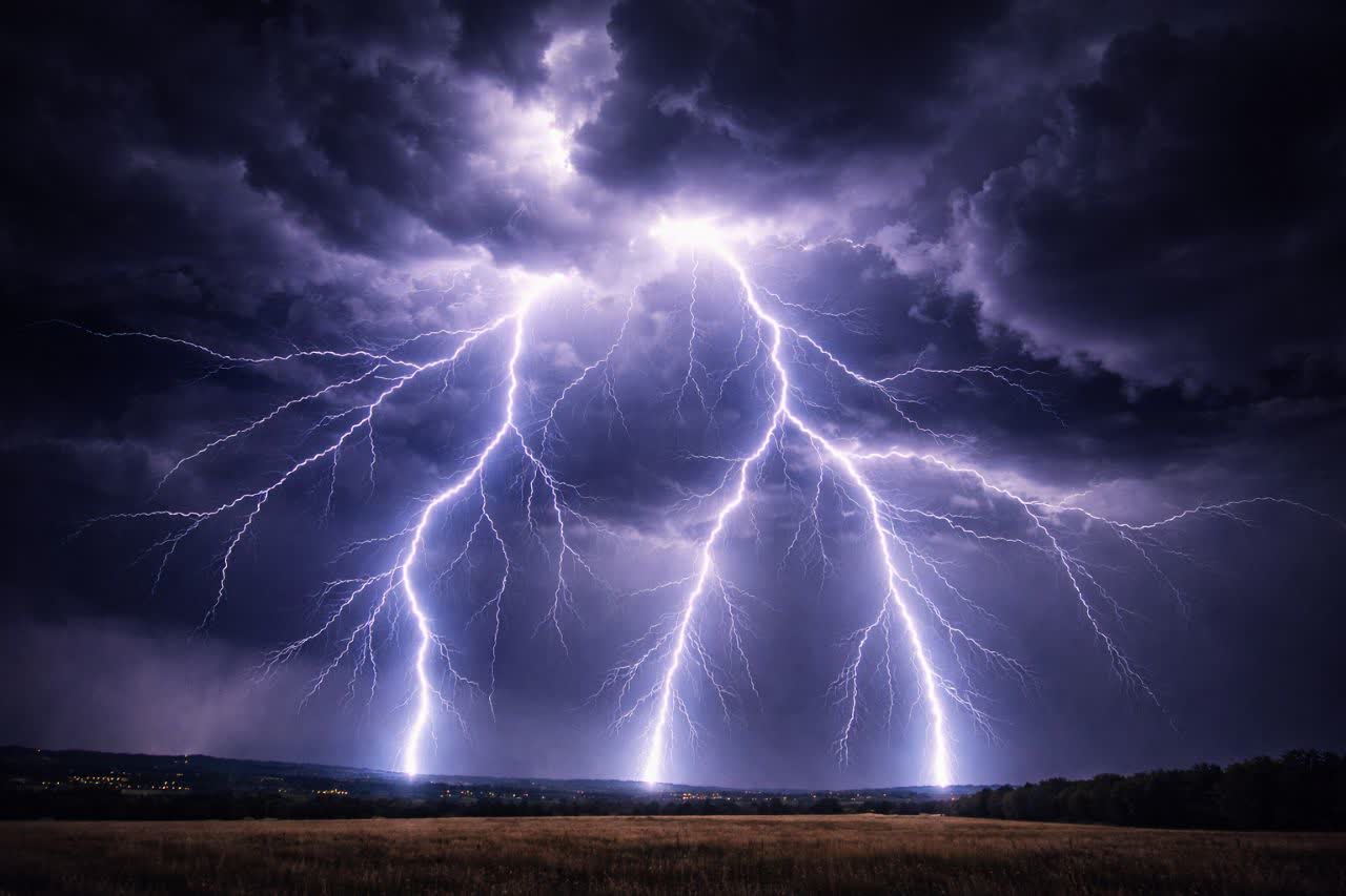 نماز آیات چه زمانی واجب می‌شود